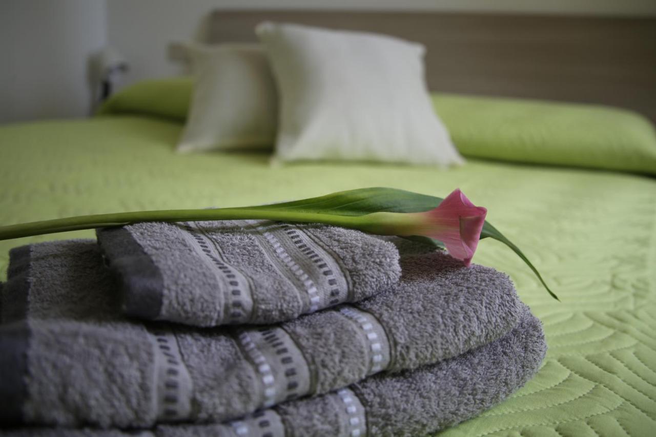 Home & Breakfast La Madonnina 013136-Cni-00001 Lurago D'Erba Экстерьер фото